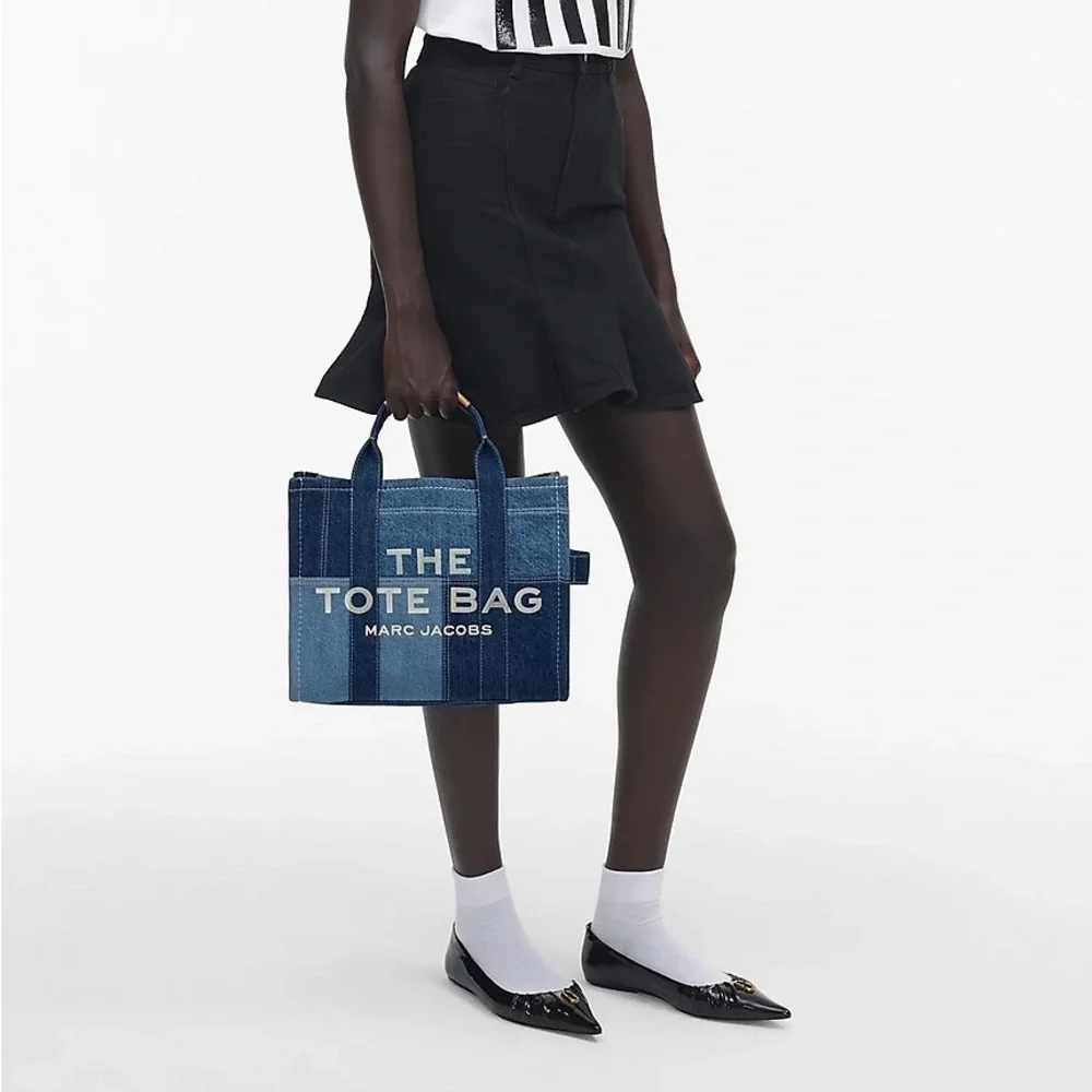 Marc Jacobs The Denim Medium Tote Bag - Picture 7 of 13
